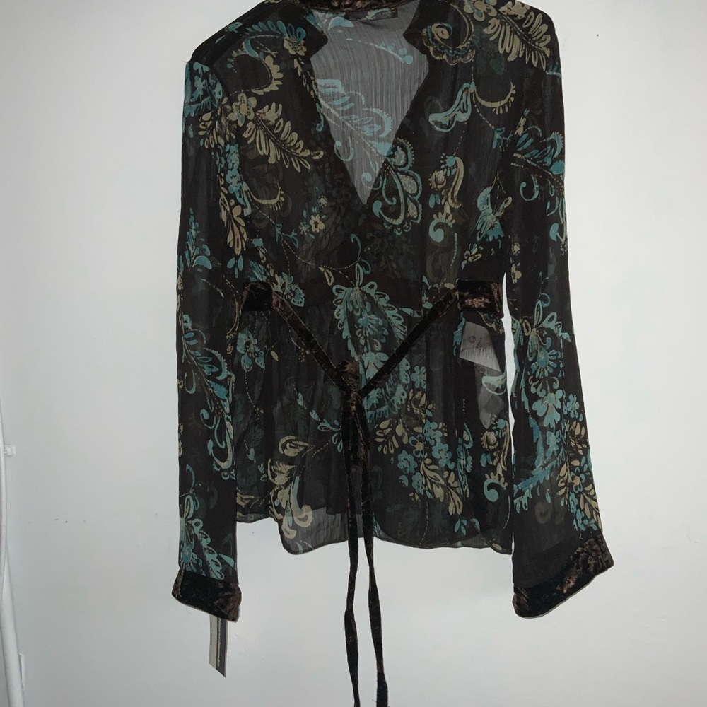 Sheer blouse - Picture 5 of 6